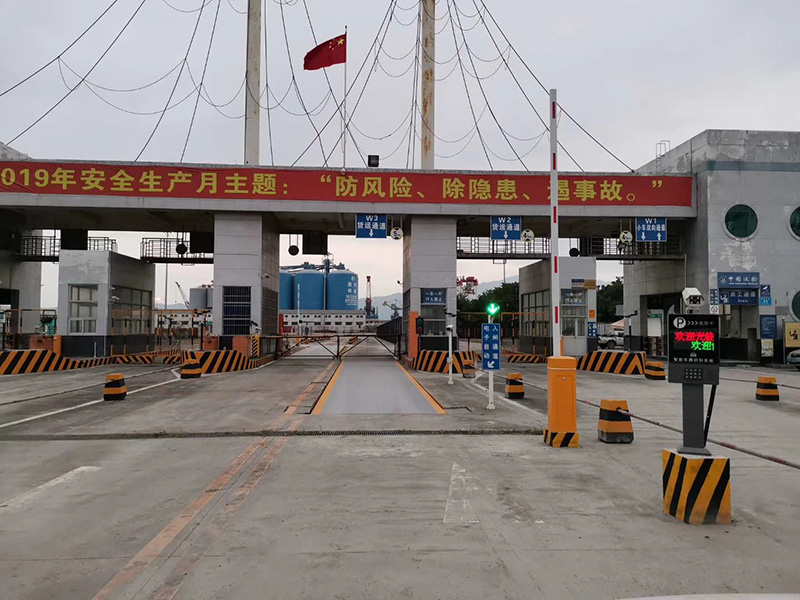 惠州港外貿閘口車牌識別管控系統
